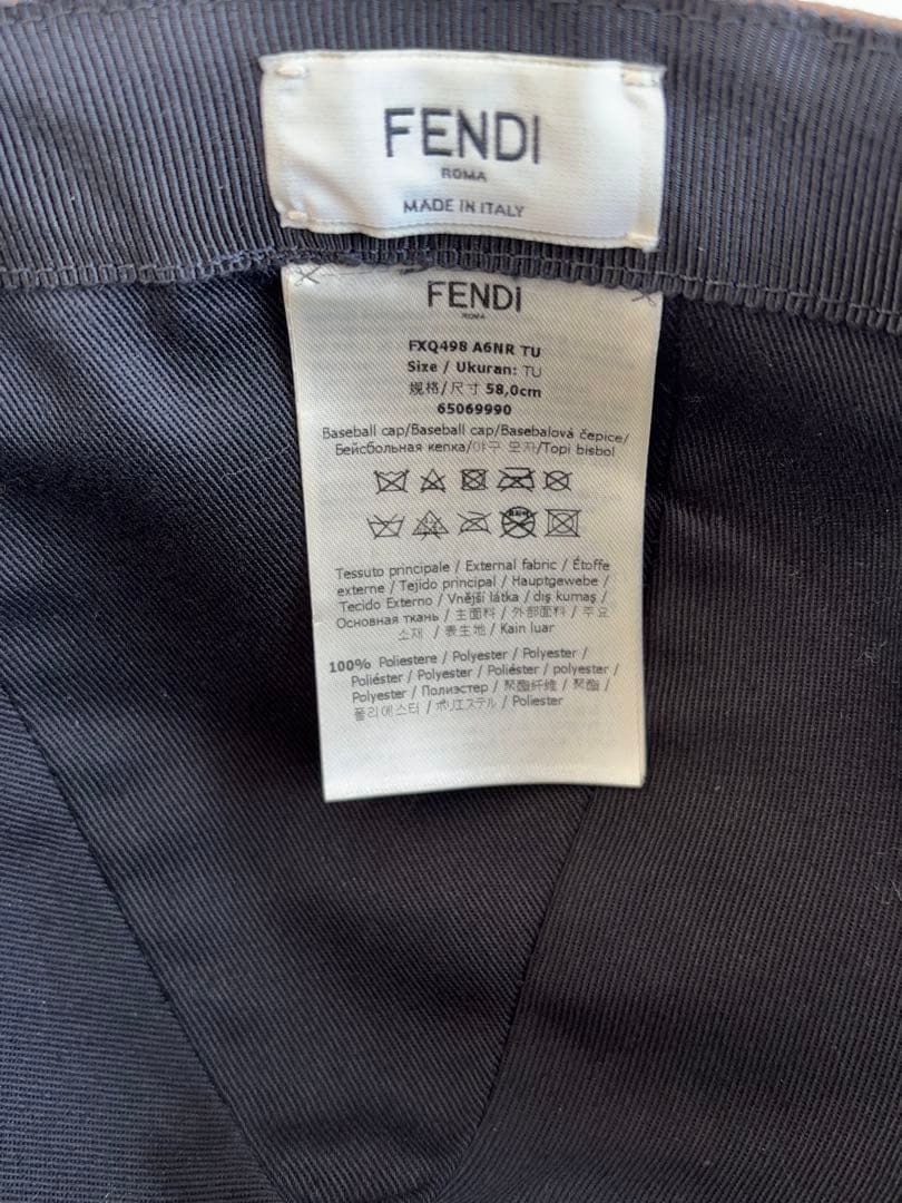 FENDI　キャップ　ズッカ柄　帽子　フェンディ　ブラウン