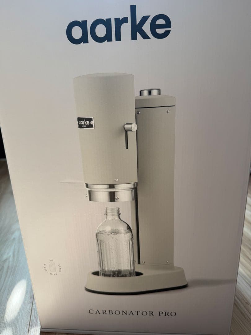 アールケ　カーボンネータープロ　炭酸水メーカー