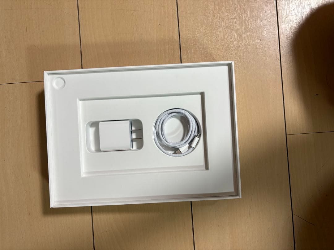 ほぼ新品未使用 iPad Air (M2) 11インチ 128G