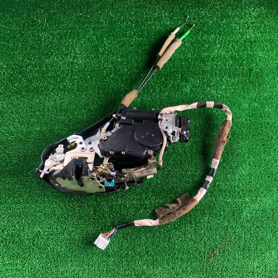 トヨタ　セルシオ　30 31 後期　純正ドアロックアクチュエーター左リア　中古品