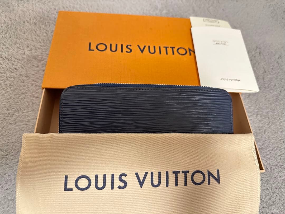 ルイヴィトン エピ ジッピーウォレット 長財布 アンディゴブルー