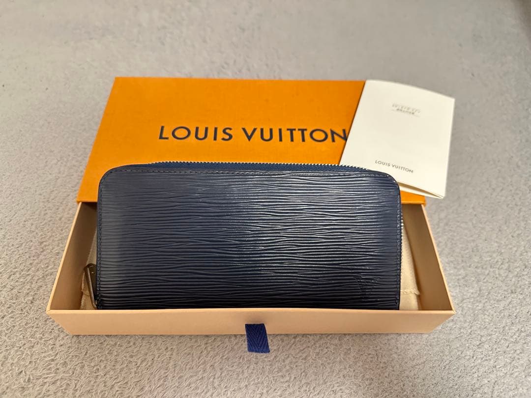 ルイヴィトン エピ ジッピーウォレット 長財布 アンディゴブルー