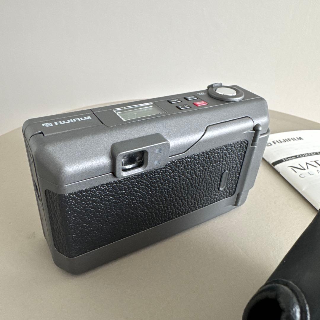 NATURA CLASSICA コンパクトカメラ　故障品