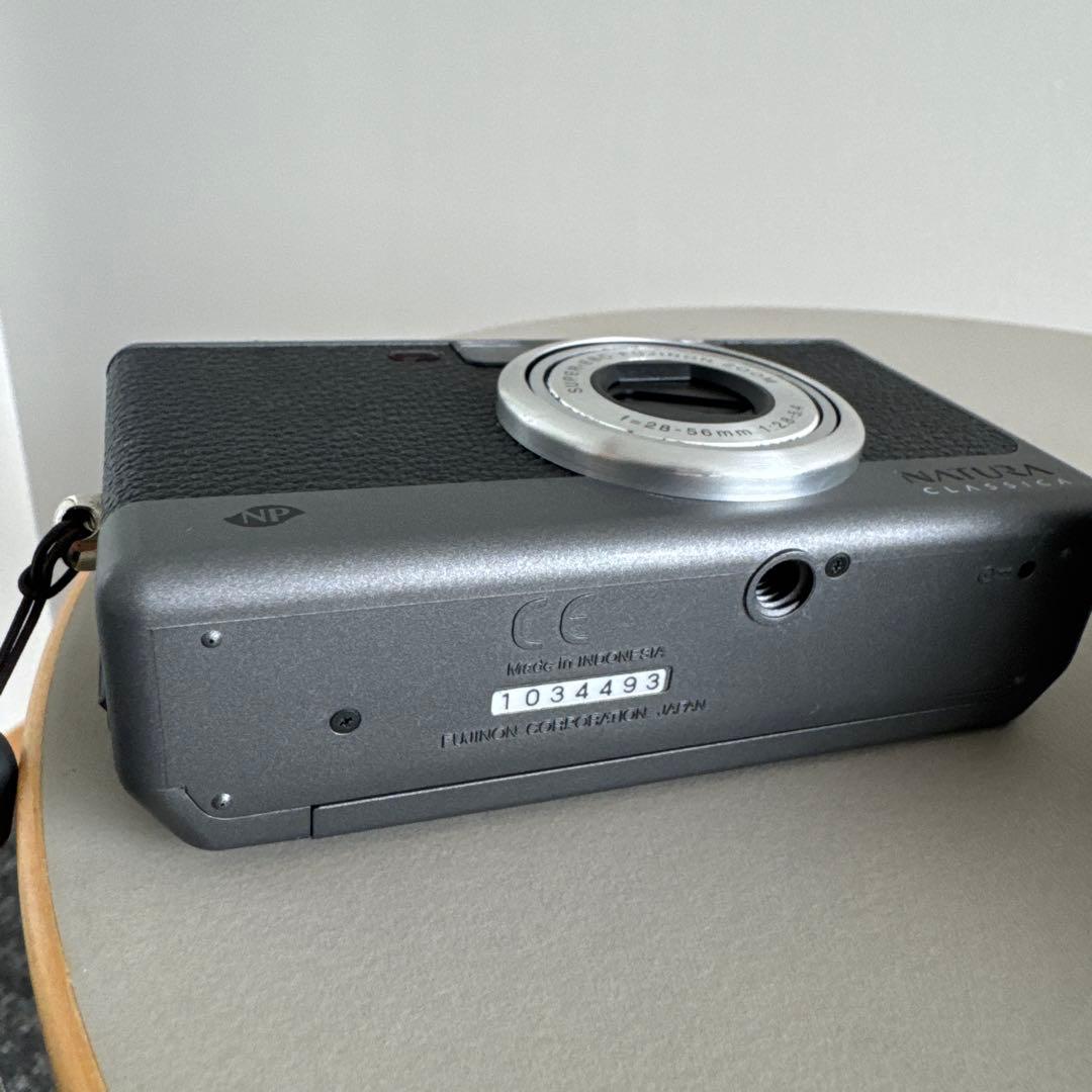 NATURA CLASSICA コンパクトカメラ　故障品