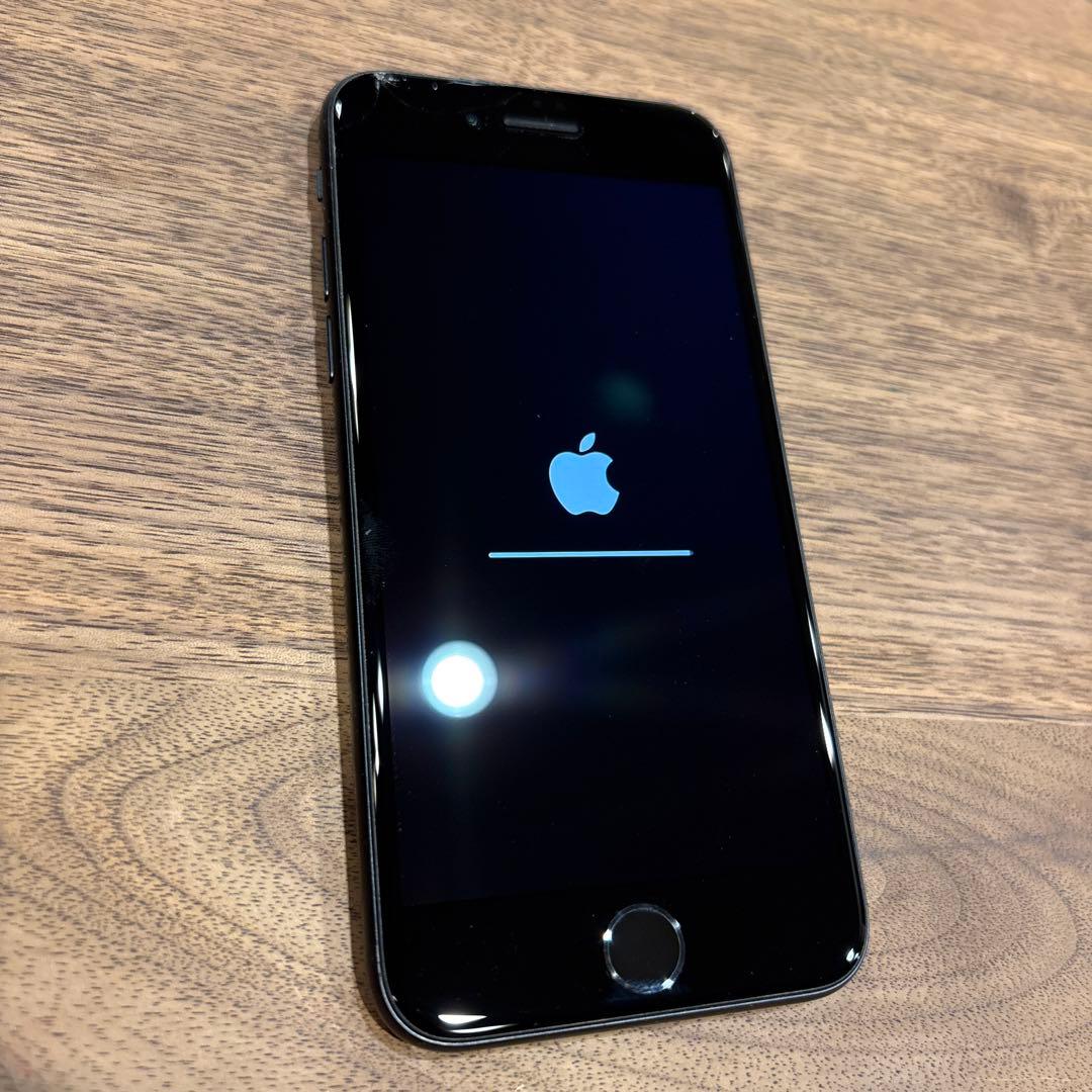 iPhone SE 第2世代 128GB 画面ヒビあり 動作良好 SIMフリー