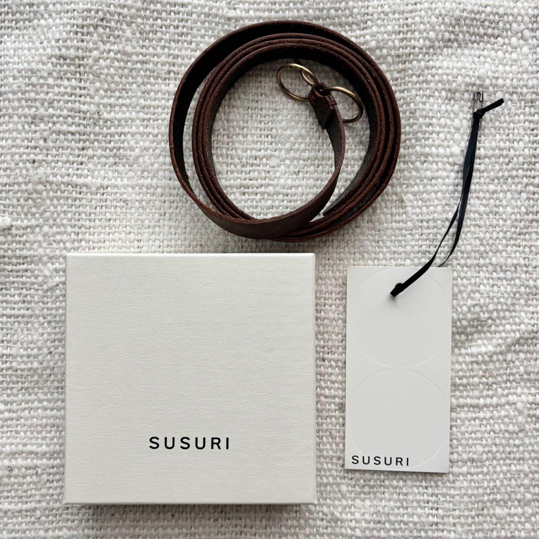【美品/箱付き】SUSURI 2025ss リップルベルト　ブラウン