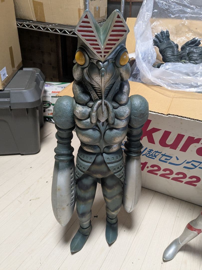 BANDAI ジャイアントスケール バルタン星人 フィギュア