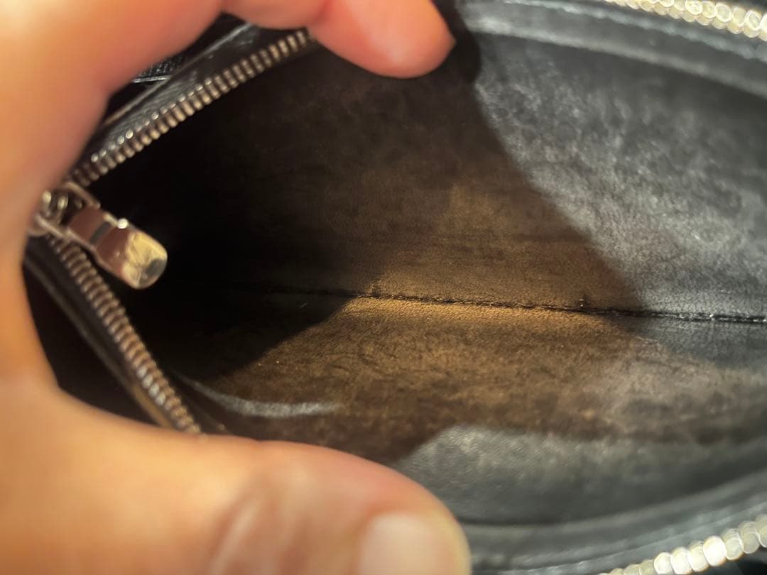 ルイヴィトン　長財布　エピ　ブラック