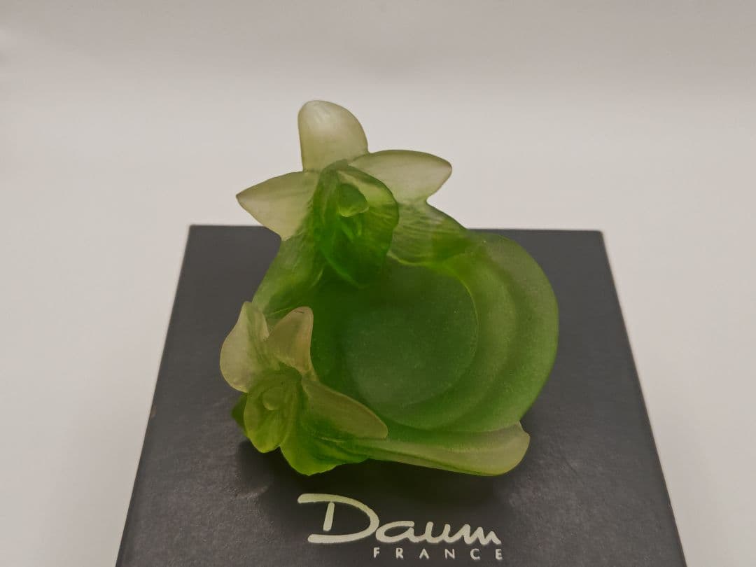 Daum ドーム　グリーンの花　 パートドべール ガラス クリスタル