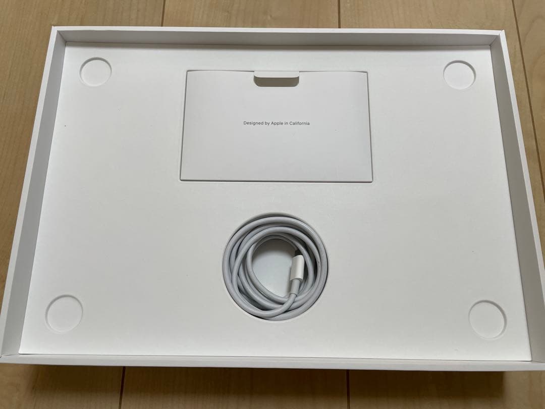 M1 Apple MacBook Air本体 8GM 256GB