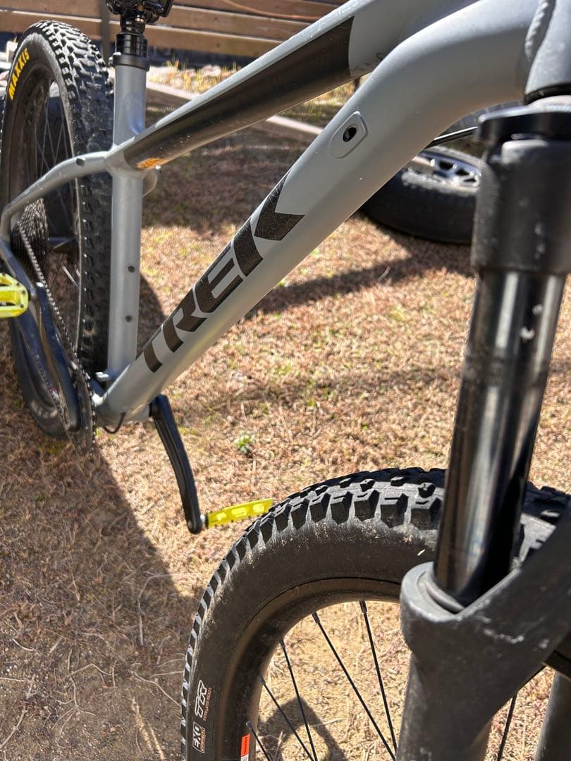 TREK ROSCOE 8 マウンテンバイク グレー