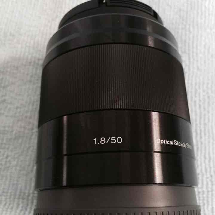 ソニー 1.8/50 ブラック