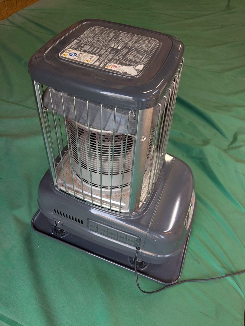 トヨトミ　業務用石油ストーブ　KF-196