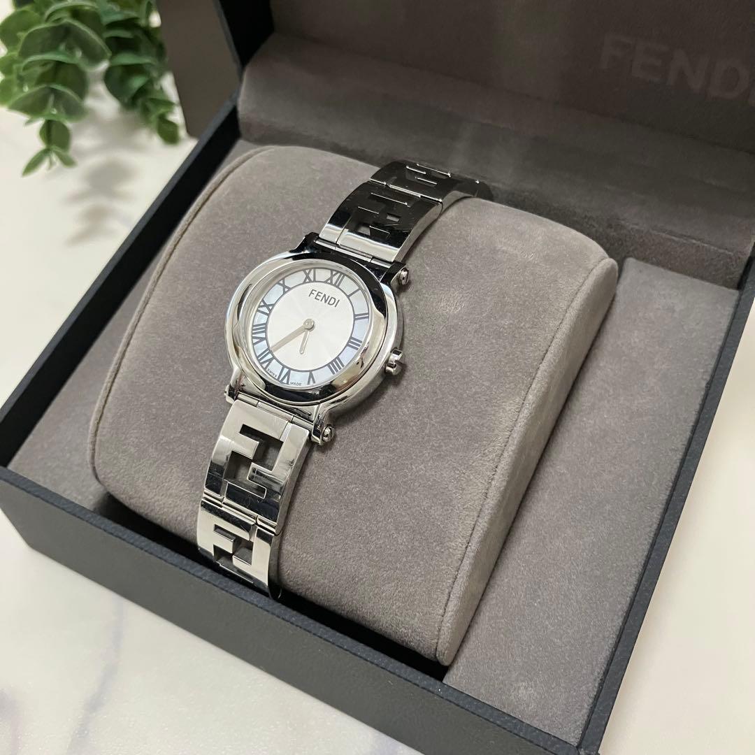 FENDI✨フェンディ　腕時計　時計　シェル