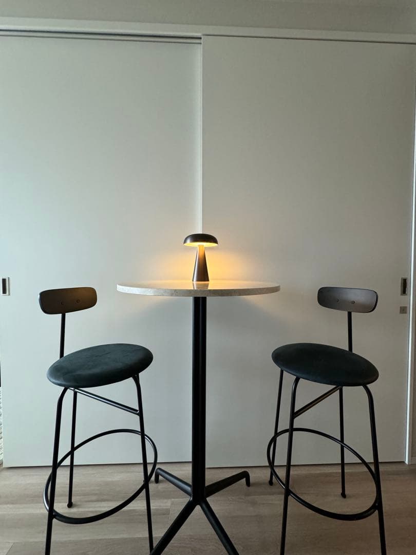 ユニー Audo  円形天然石天板 バーテーブル