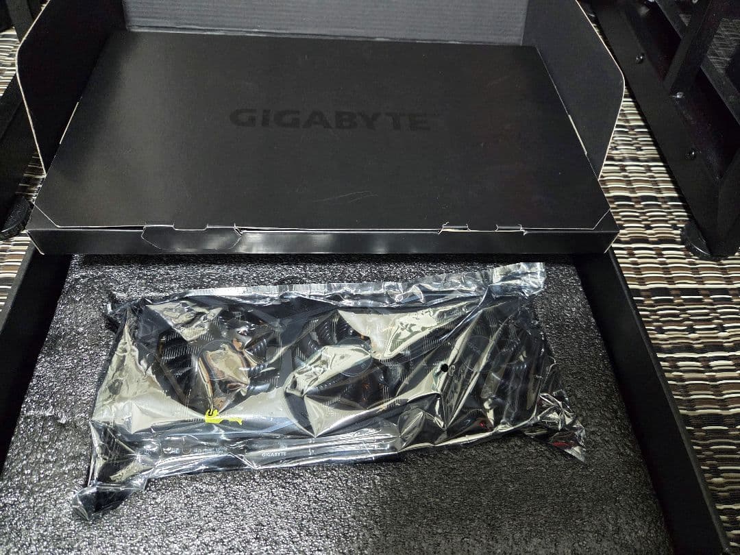 グラフィックボード・グラボ・ビデオカード GIGABYTE GeForce RTX 2080 WINDFORCE 8GB