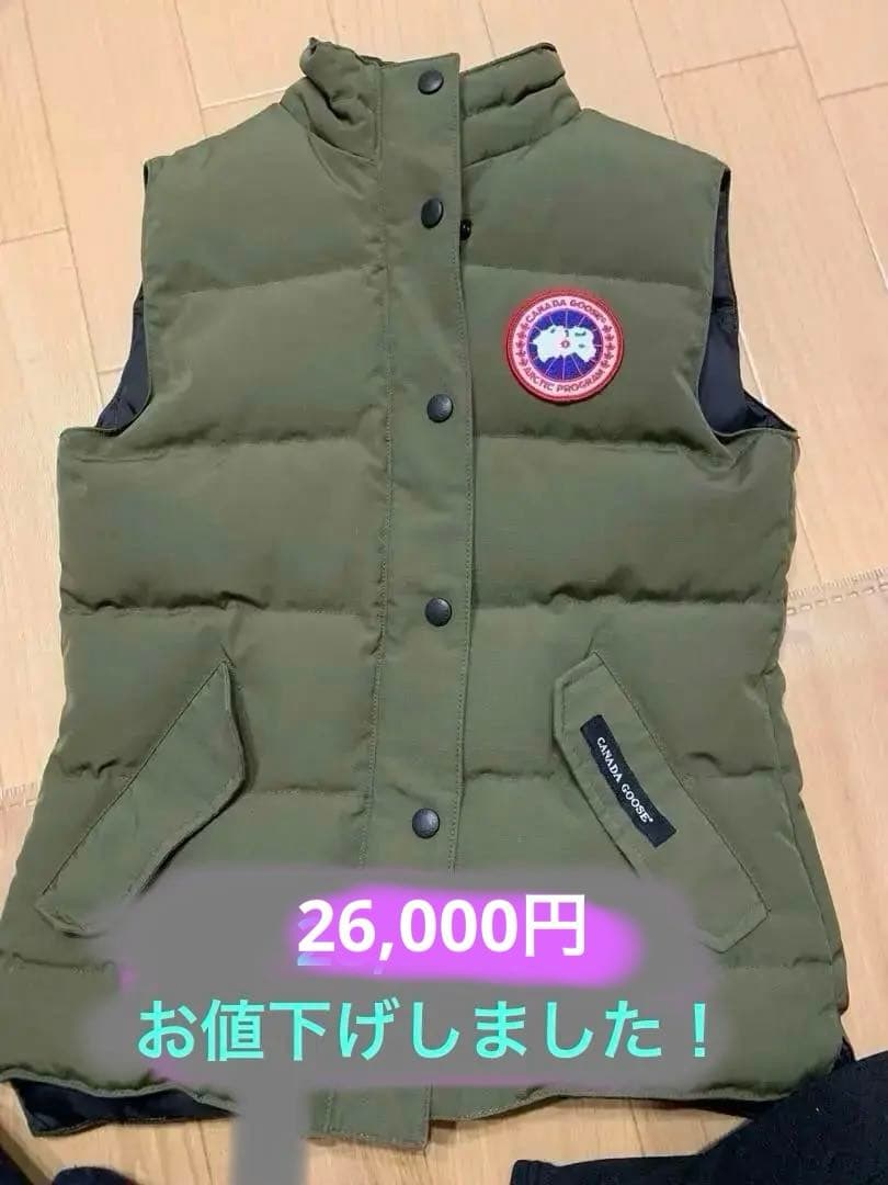 カナダグースダウンベスト　カーキ