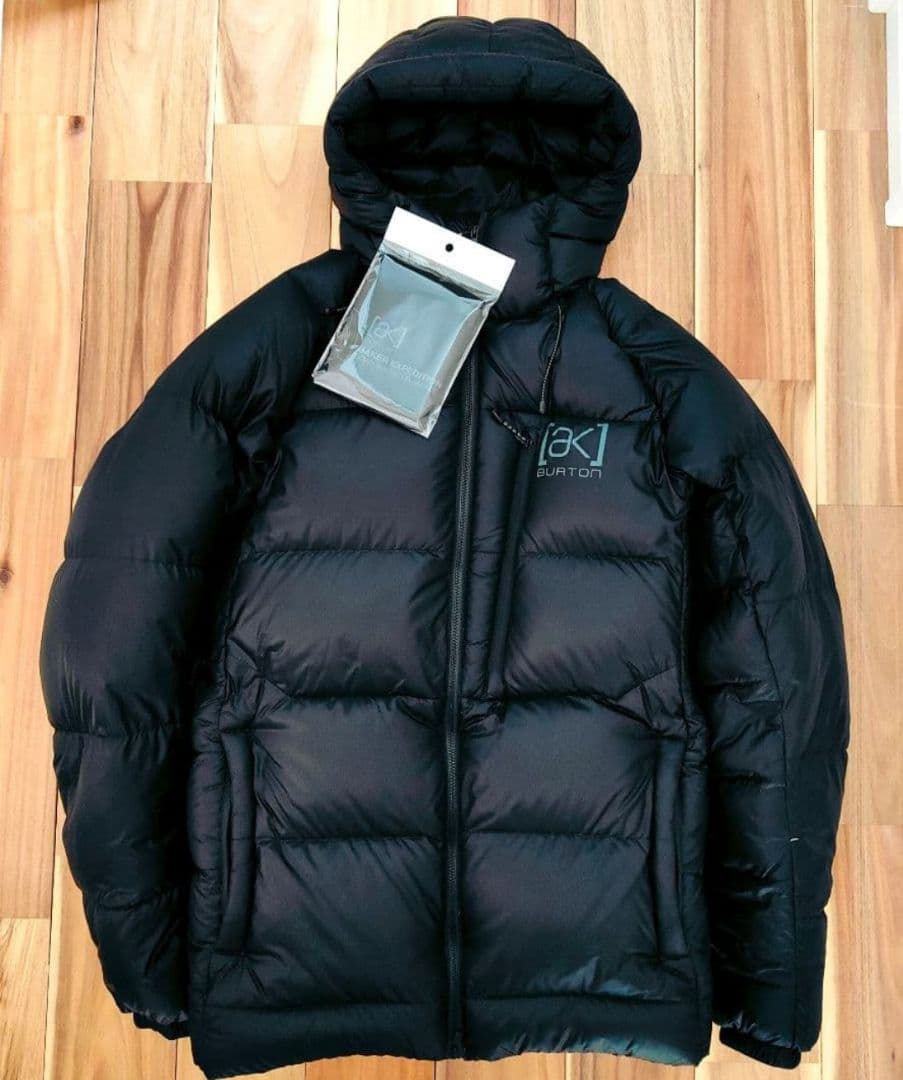 [ak] BURTON ブラックダウンジャケット