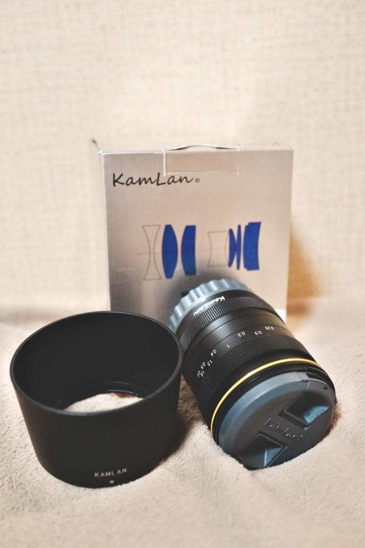ほぼ新品KAMLAN 28mm F1.4 EF-M保証付き　キヤノンEOSM用