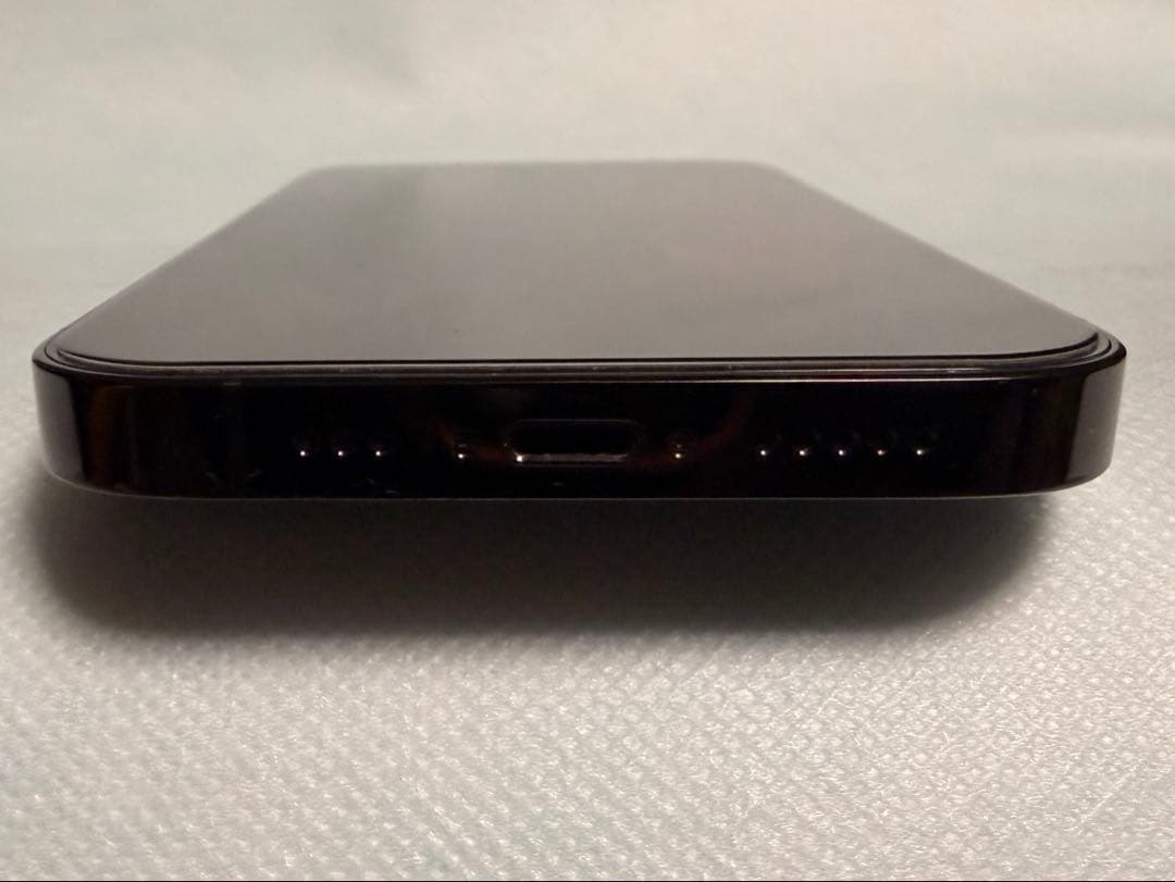 【極美品】Apple iPhone 14 Pro スペースブラック