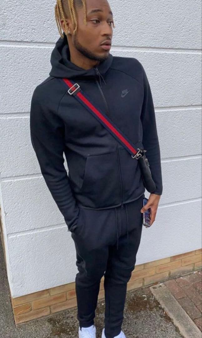 Nike テックフリース　上下セットアップ