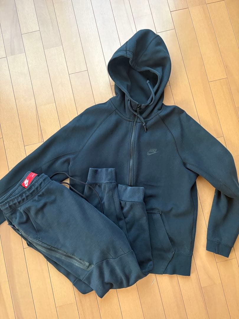 Nike テックフリース　上下セットアップ
