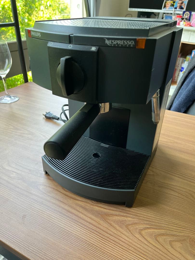 PHILIPS ネスプレッソマシーン