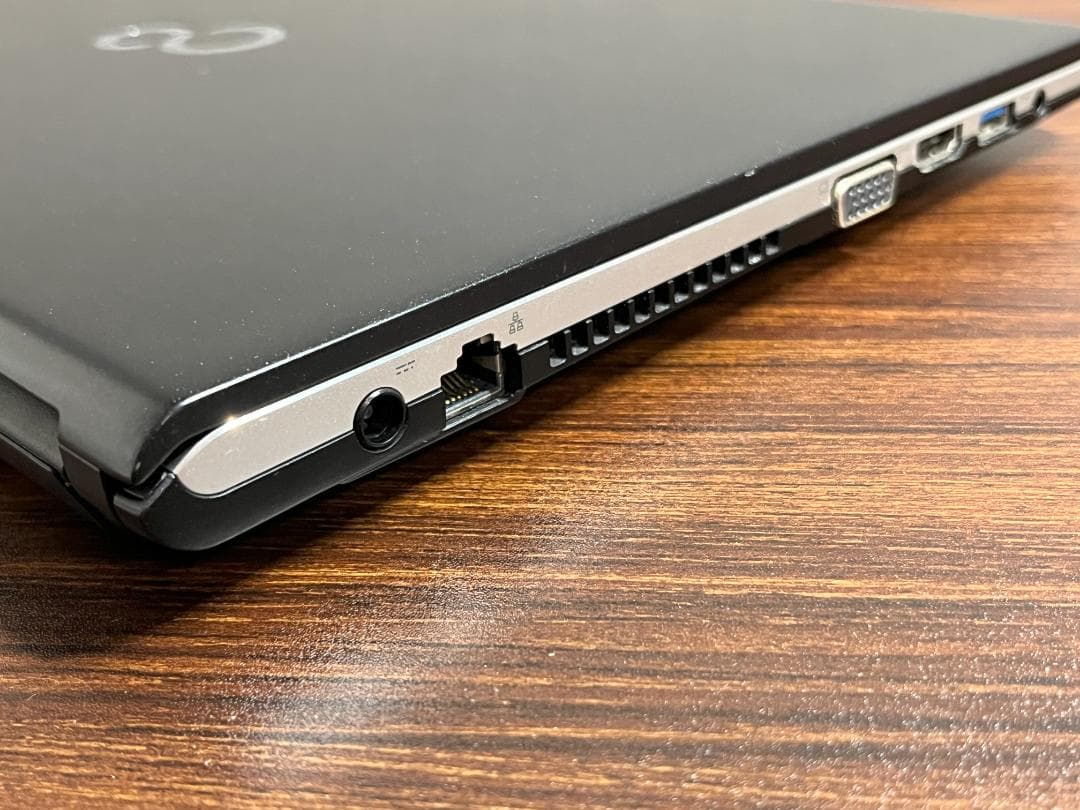 富士通 ノートPC LIFEBOOK S937/S