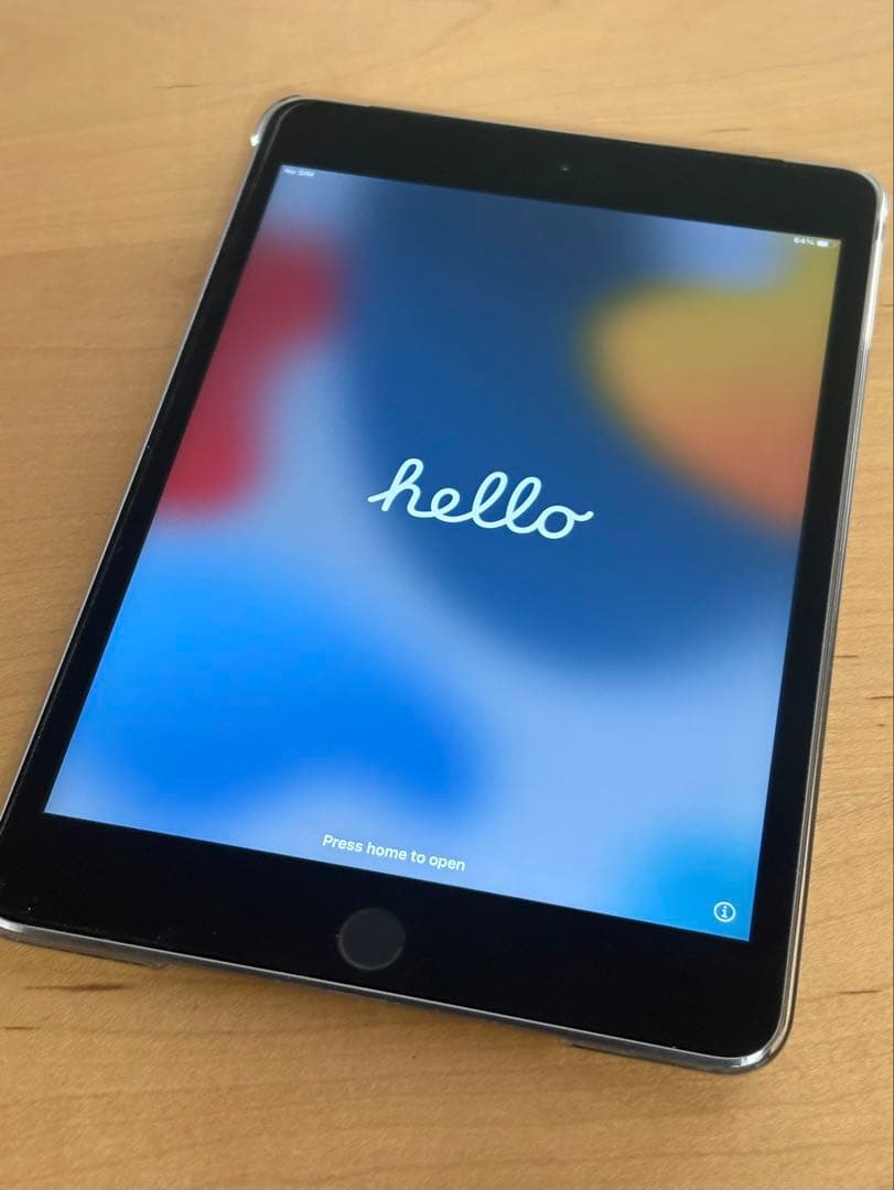 iPad mini4 Wi-Fi + Cellular SIMフリー（本体のみ）