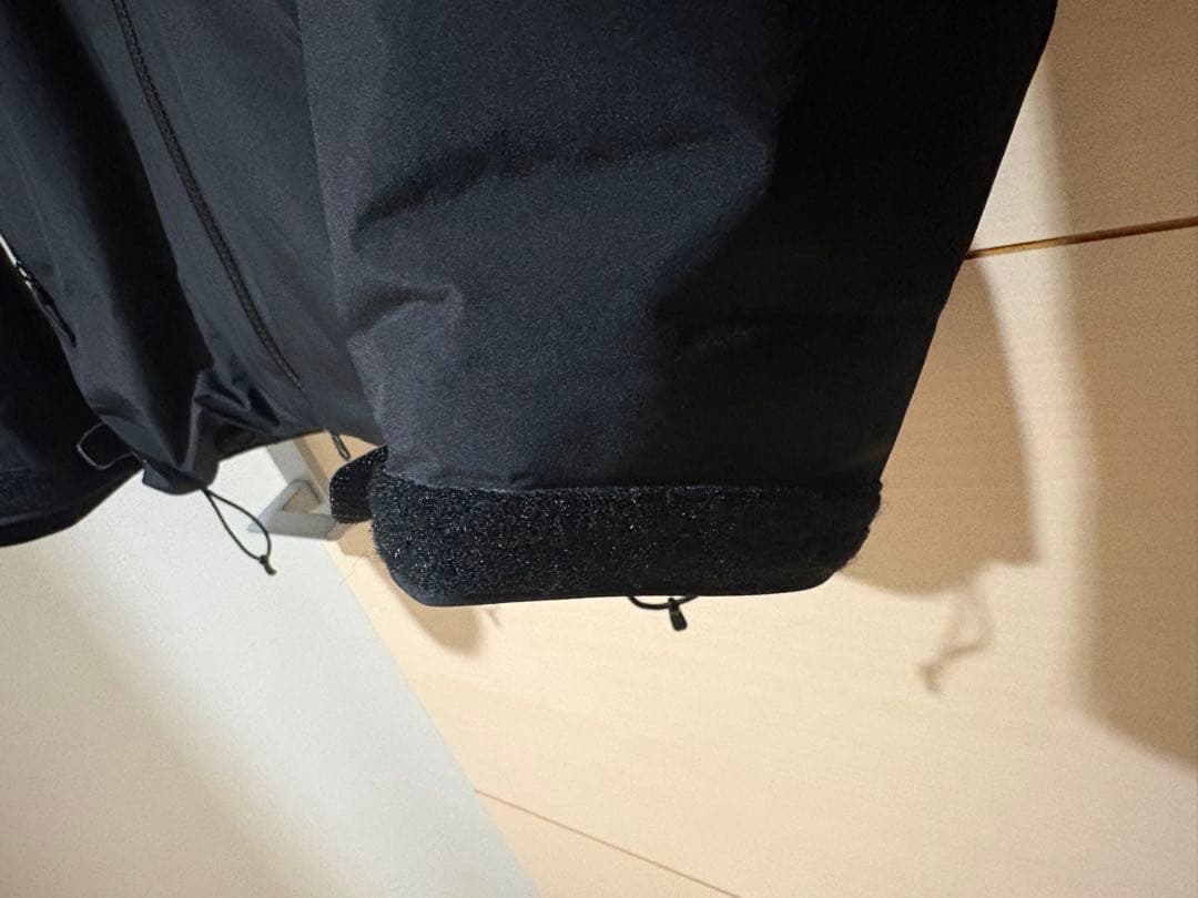 アークテリクス　ベータインサレーテッドジャケット