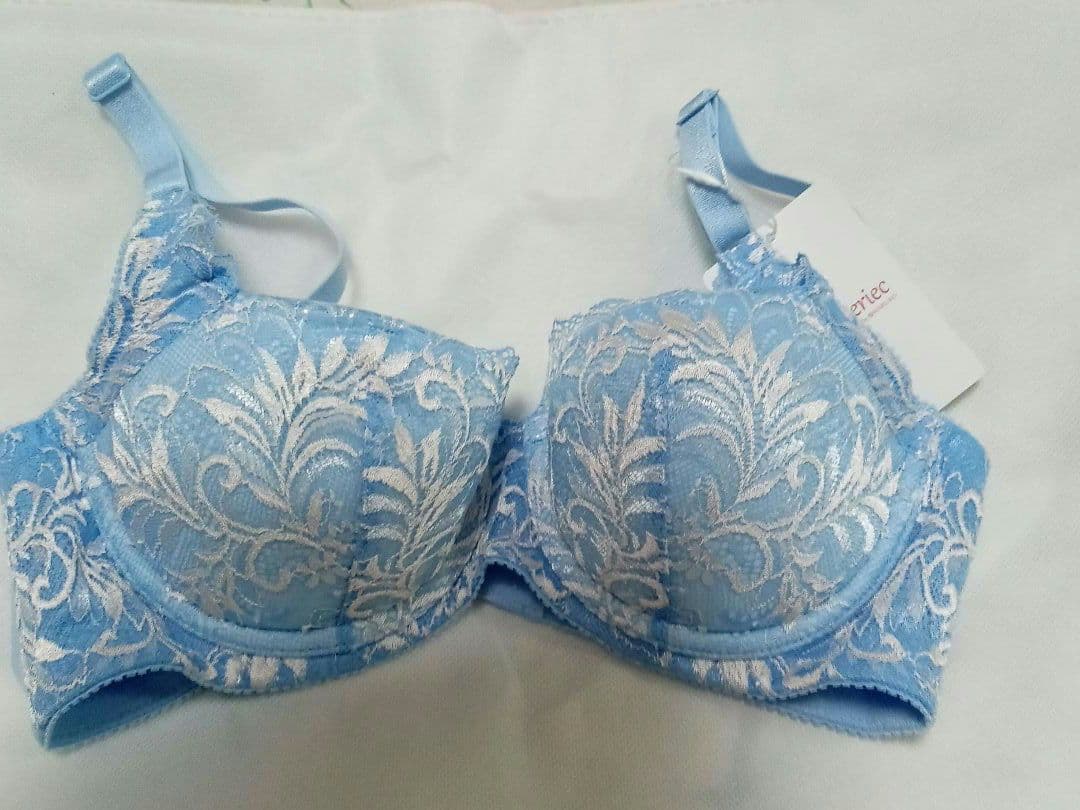 マルコ　マキジェリーク 背中すっきり デコルテふんわりブラ C65