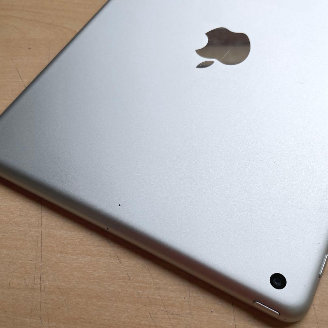 iPad 第6世代　A1893　Wi-Fiモデル　シルバー　32GB 美品　#6