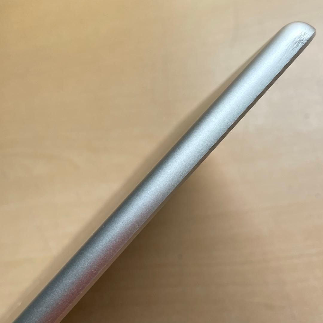 iPad 第6世代　A1893　Wi-Fiモデル　シルバー　32GB 美品　#6