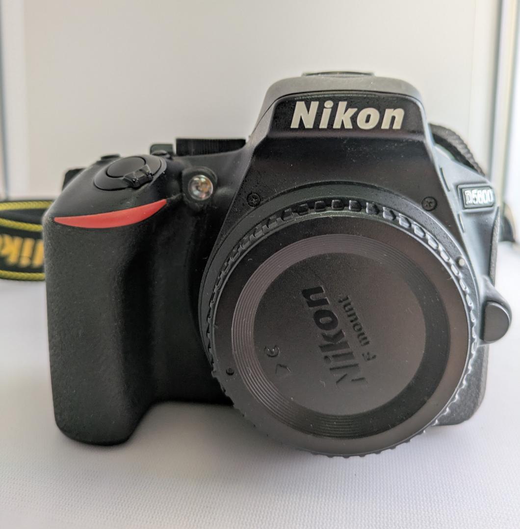Nikon D5600 ダブルズームレンズキット一眼レフカメラ