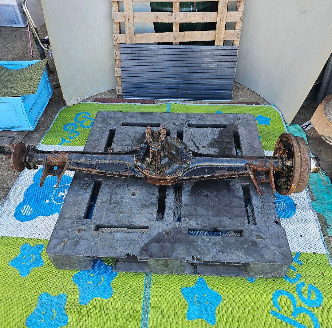 シボレーインパラ ホーシング デフです。