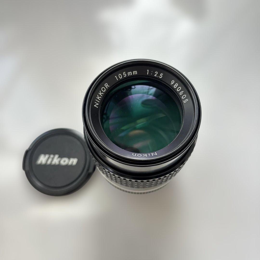 NikonレンズNIKKOR 105mm f2.5
