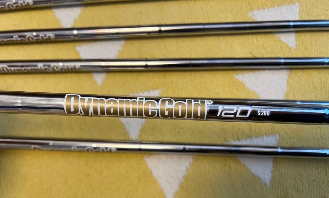 テーラーメイドステルス　6〜A シャフト　ダイナミックゴールド　120 S200