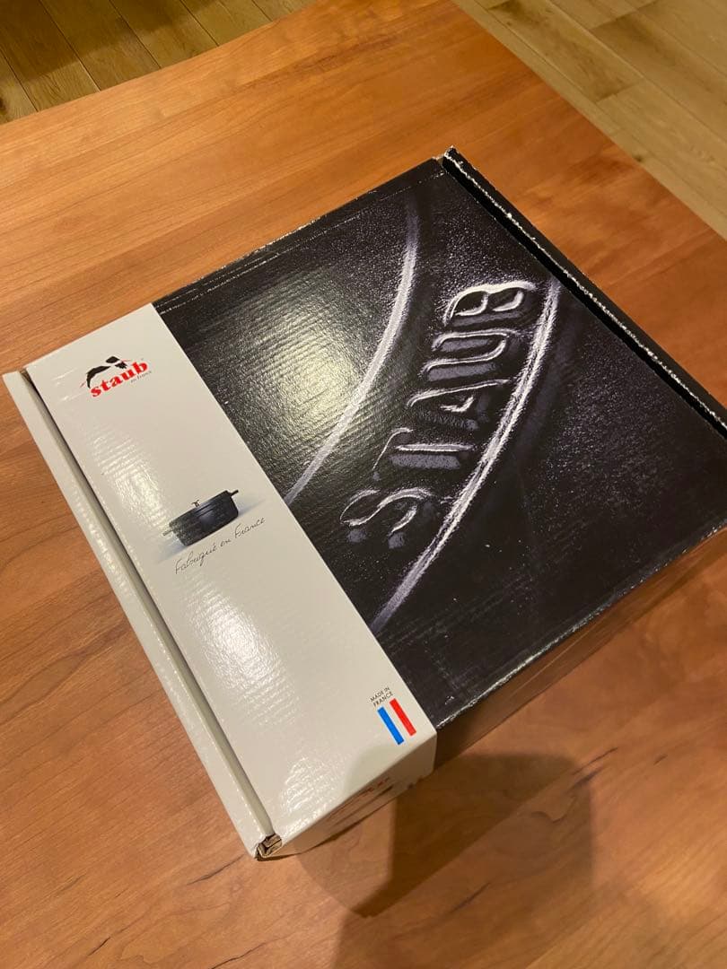 STAUB ココットロンド 22cm チェリー 2.6L 両手鍋