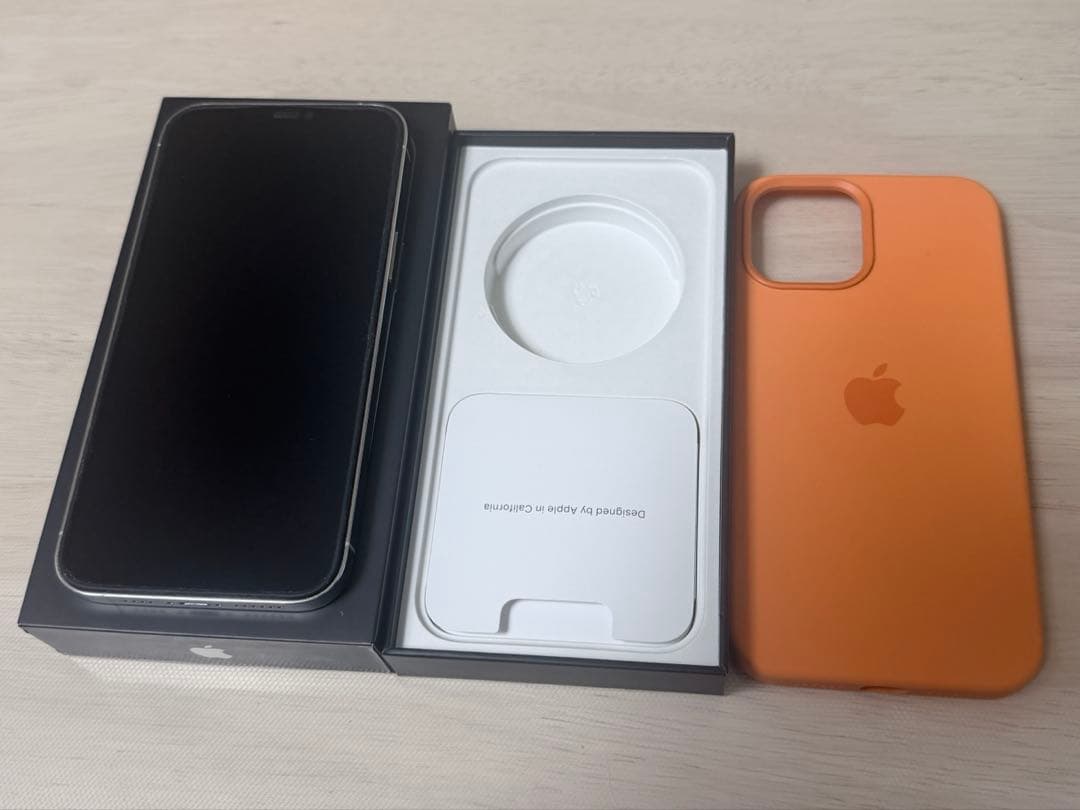 iPhone12 Pro Max 256GB 本体　SIMフリー　カバーつき