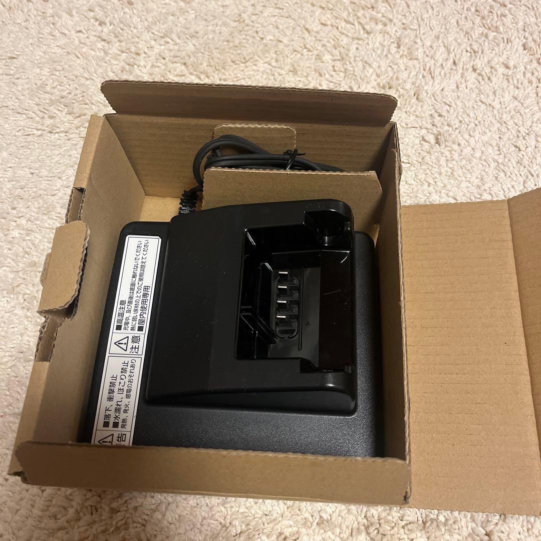 新品未使用　Panasonic NKJ075Z 充電器