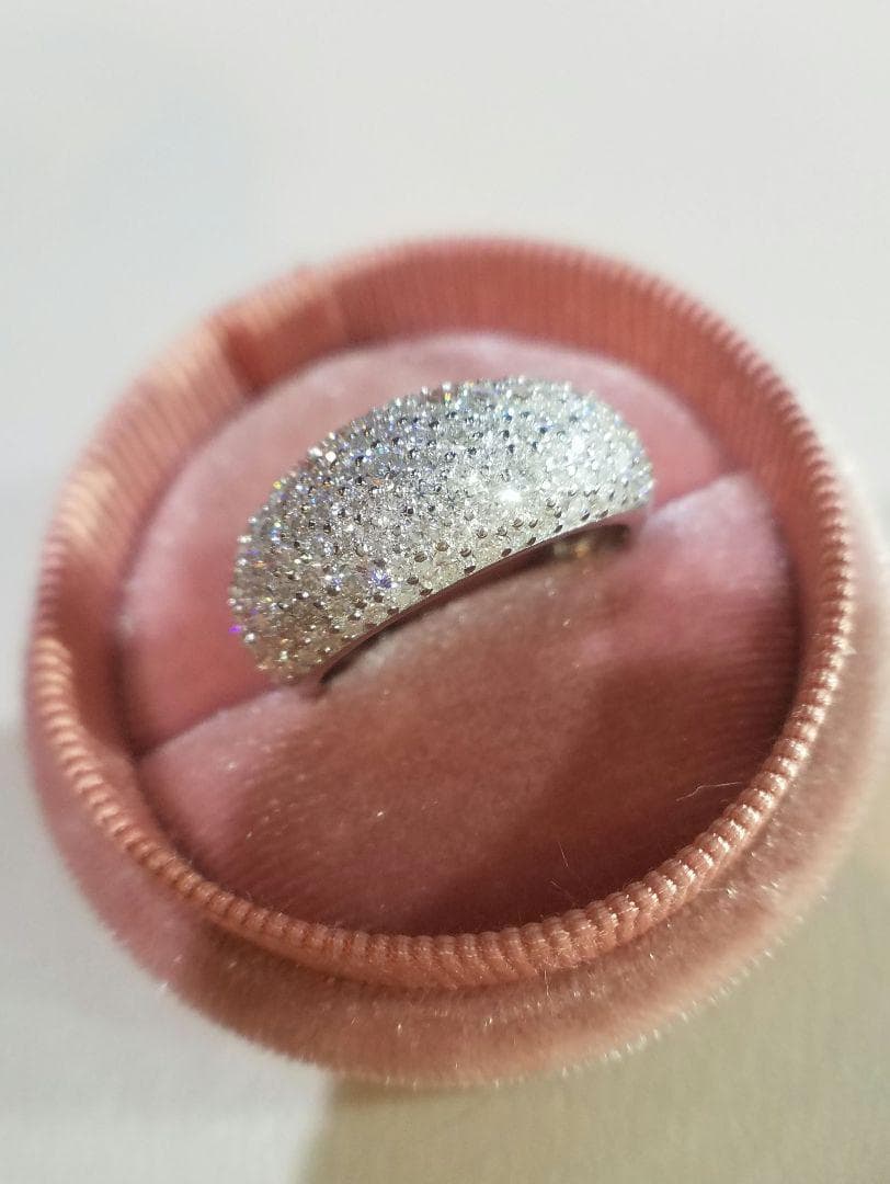 みち！再入荷！最高級モアサナイト　8.5ミリ　ふっくらパヴェリング