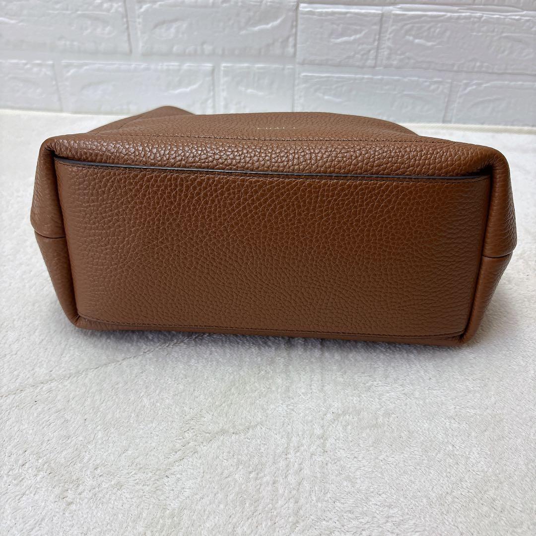 【極美品✨】フルラ プリムラ ホーボー ハンドバッグ 現行アーチロゴ Sサイズ