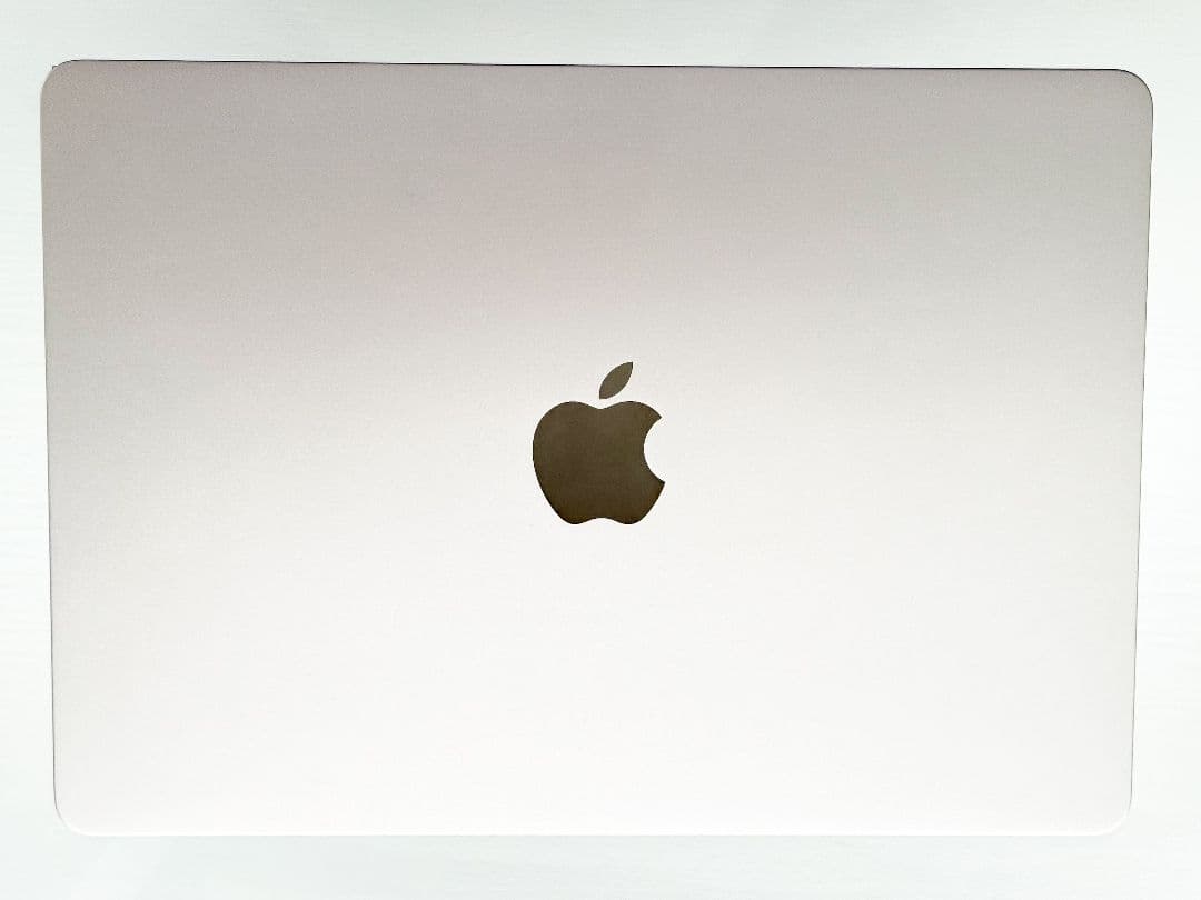 美品 MacBook Air M4 13.6インチ MW0W3J/A シルバー