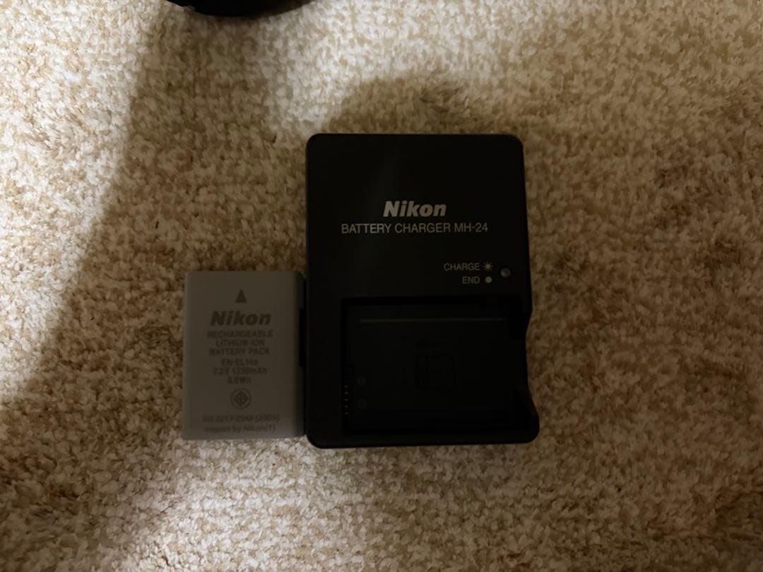 Nikon D5600 VRキット 18-55mm & 70-300mm