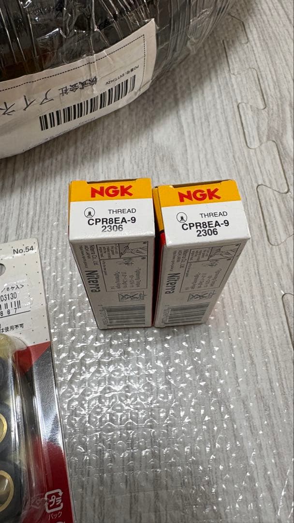 HONDAズーマーX クラッチウェイトセットとブレーキシュー タイヤ プラグ一式