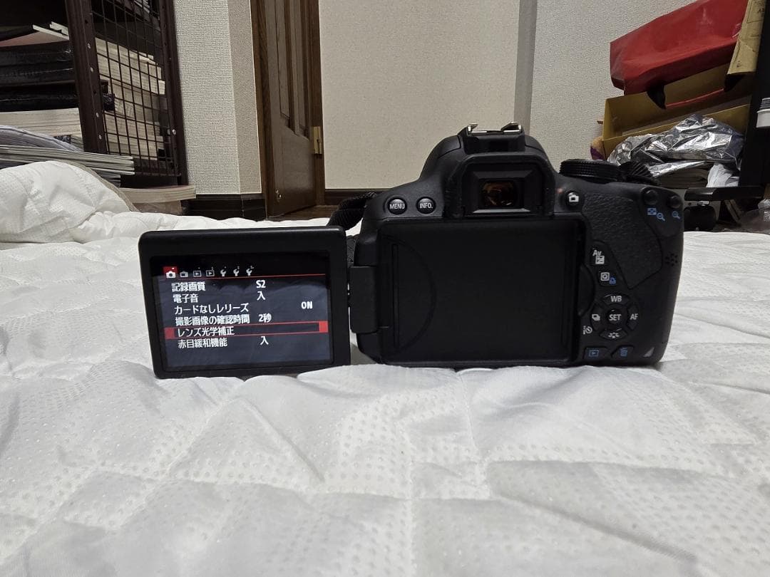 Canon EOS KISS X7i　デジタル一眼レフ　付属品有