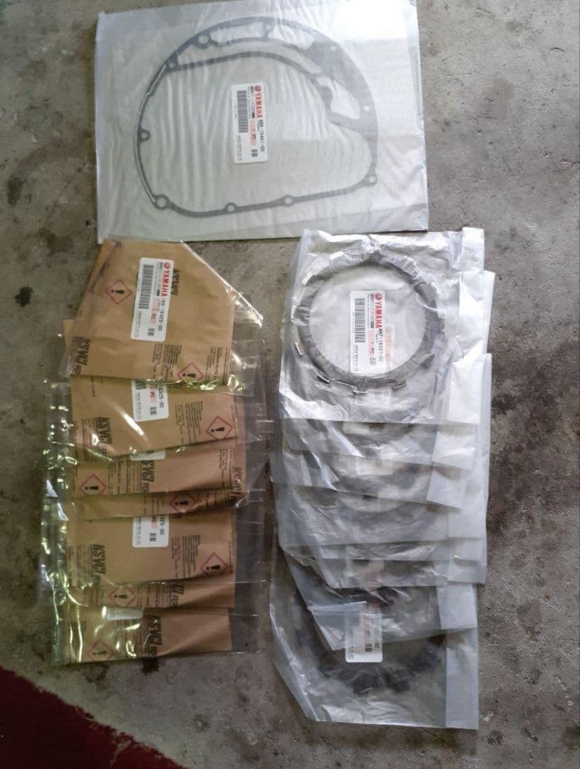 純正新品　ＸＪＲ ４００　クラッチプレート１台分　クラッチ盤　XJR400