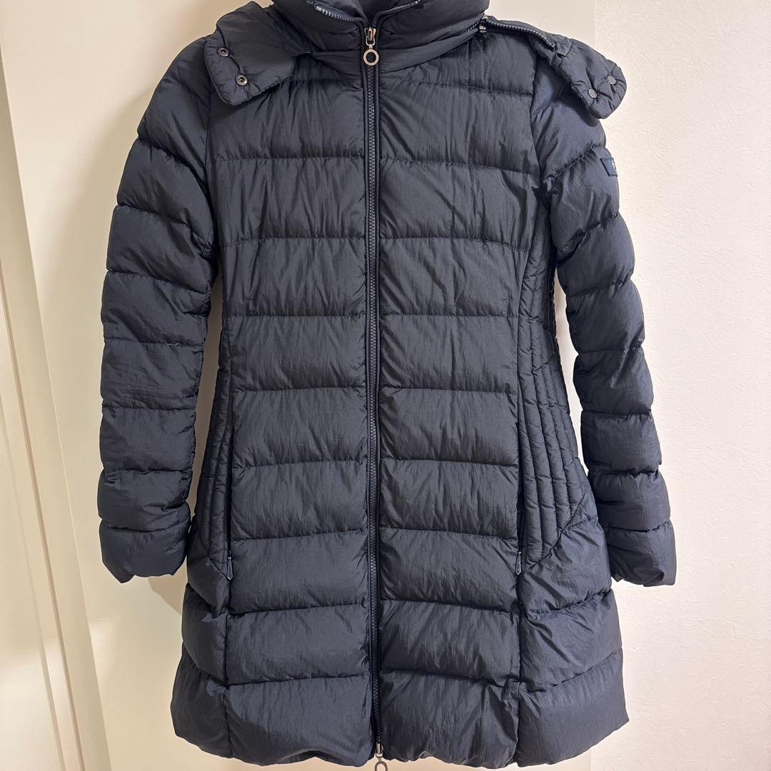 美品 TATRAS ダウン サイズ3 ネイビー ポリテアマ