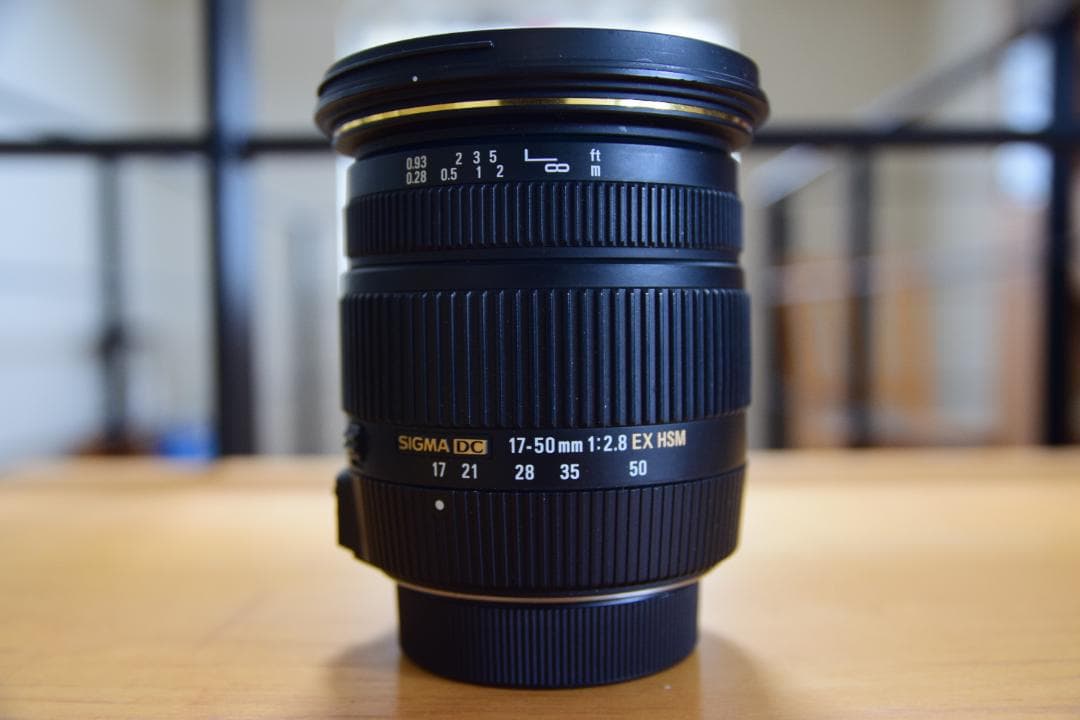 SIGMA 17-50mm F2.8 EX HSM ズームレンズ