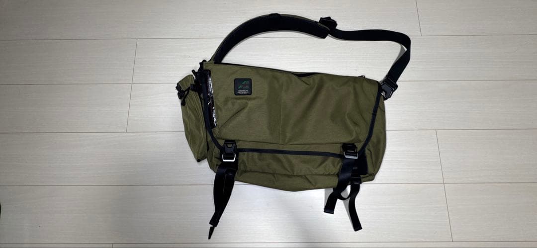 as2ov メッセンジャーバッグ　カーキ